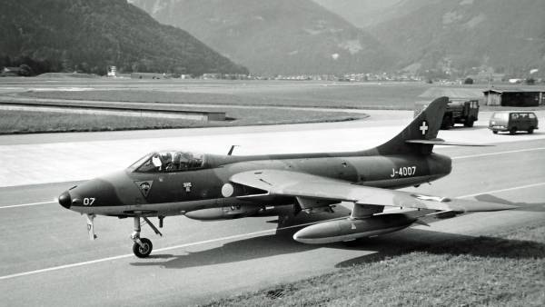Hawker Hunter Mk 58